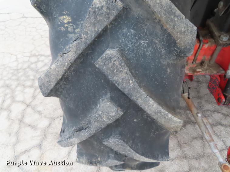 image for item DN9095 2000 New Holland TS100 tractor