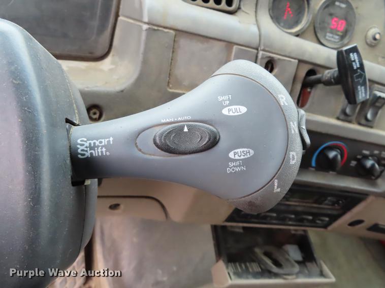 image for item DN9096 2001 Sterling LT7500 dump truck