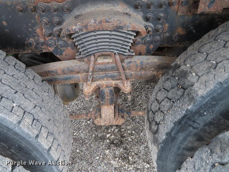 image for item DN9096 2001 Sterling LT7500 dump truck