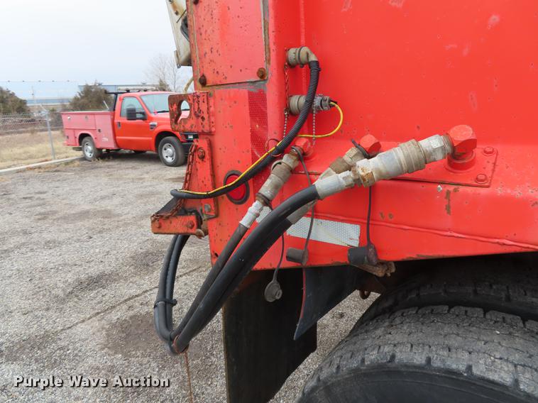 image for item DN9096 2001 Sterling LT7500 dump truck