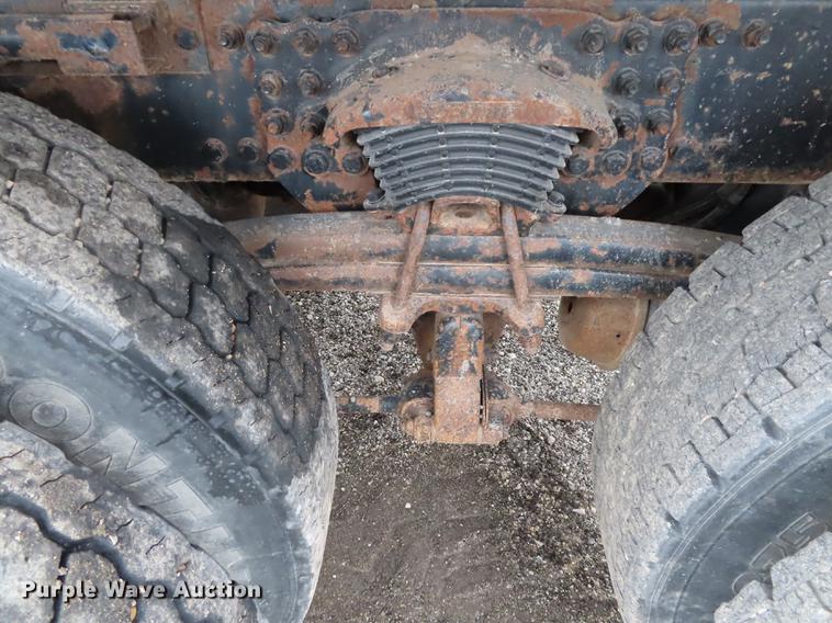 image for item DN9096 2001 Sterling LT7500 dump truck