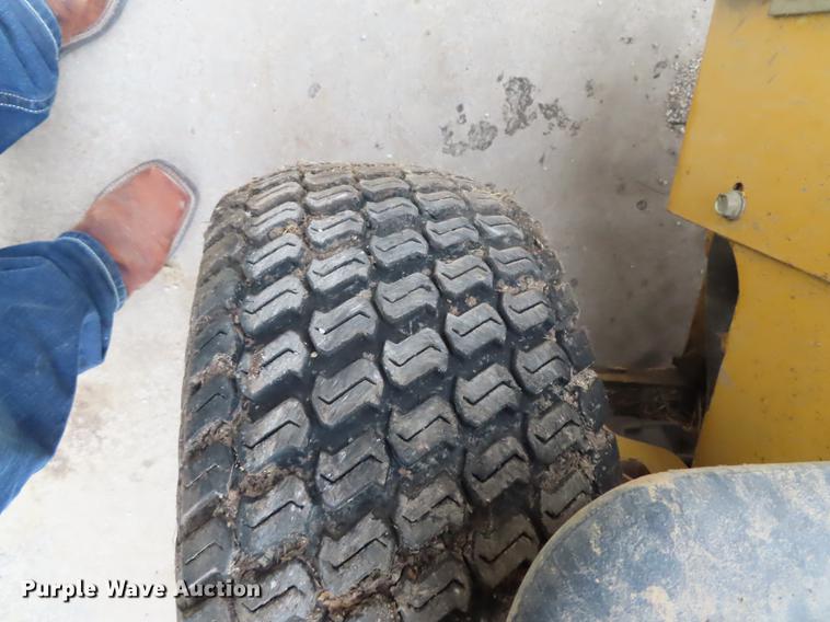 image for item DN9108 2006 Hustler Super Z ZTR lawn mower