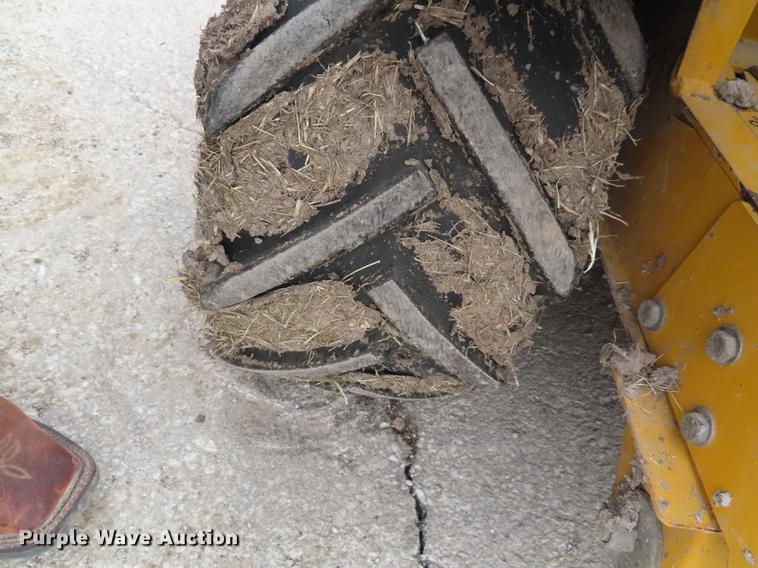 image for item DN9110 2007 Hustler FasTrak ZTR lawn mower