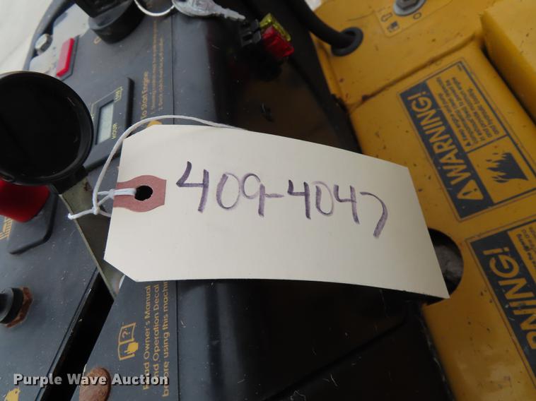 image for item DN9110 2007 Hustler FasTrak ZTR lawn mower