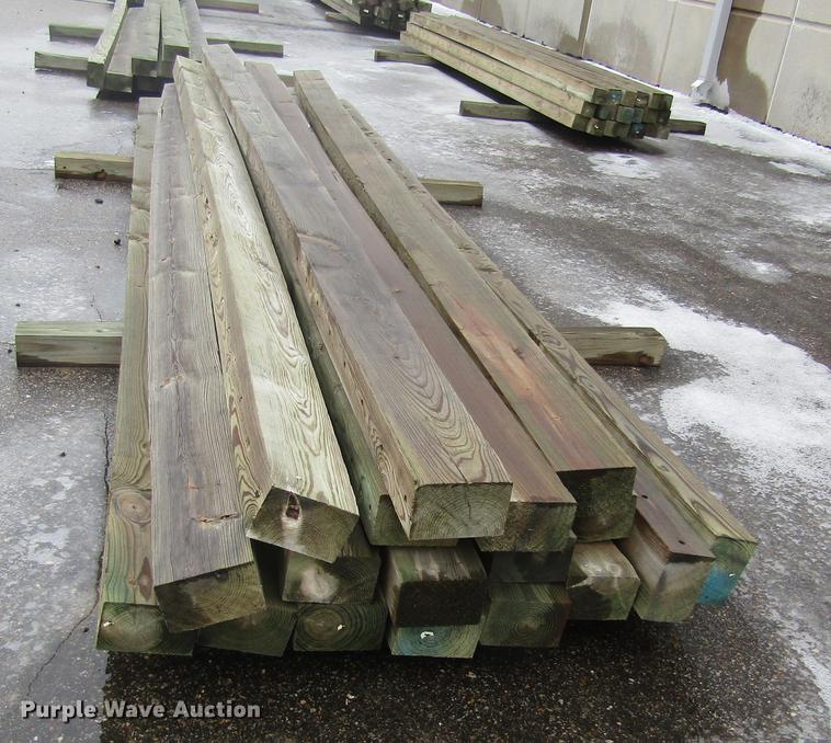 image for item EH9419 (132) wood posts