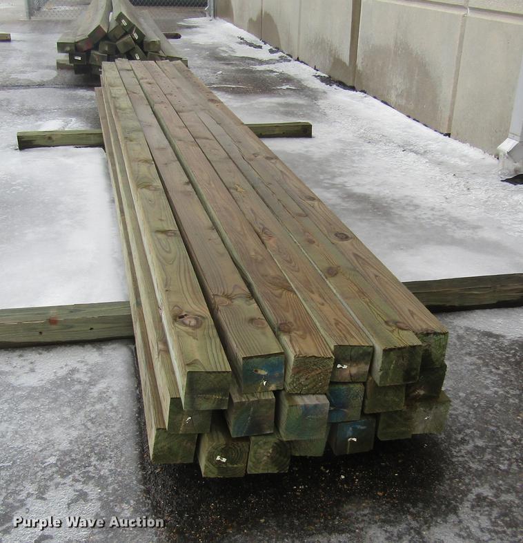 image for item EH9419 (132) wood posts