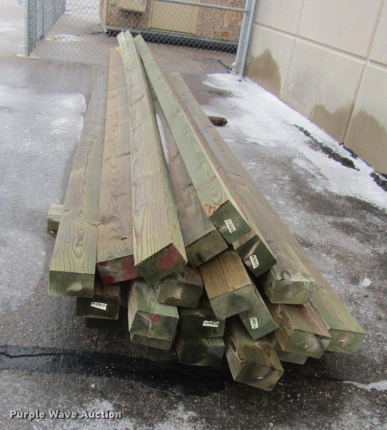 image for item EH9419 (132) wood posts