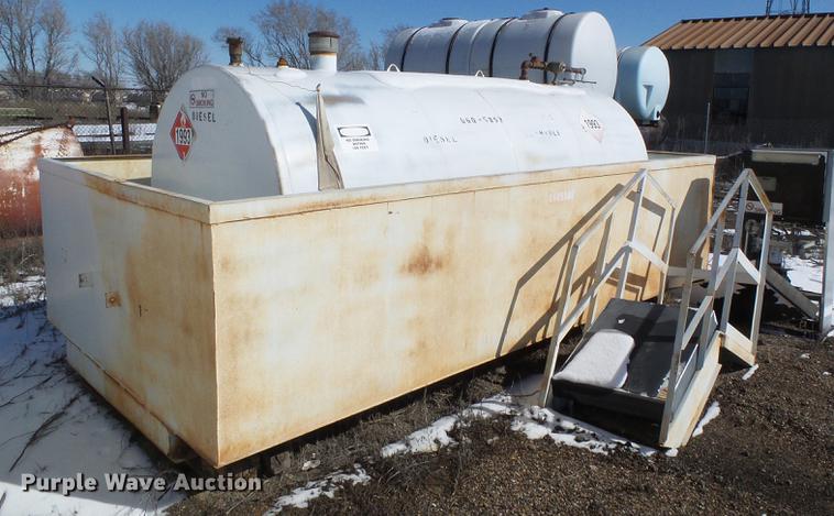 image for item EQ9047 1993 Smith 2000G fuel tank