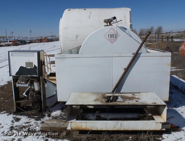 image for item EQ9047 1993 Smith 2000G fuel tank