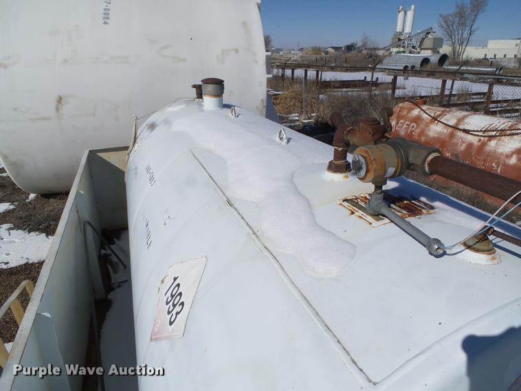 image for item EQ9047 1993 Smith 2000G fuel tank