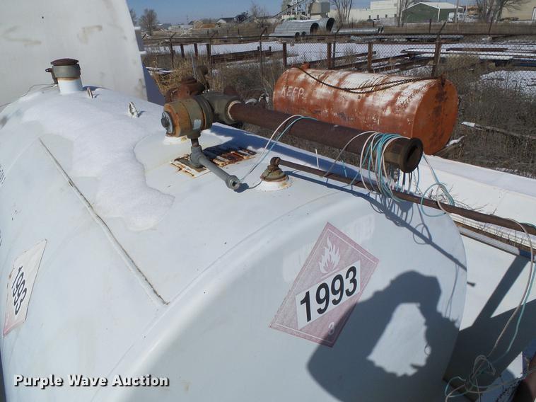 image for item EQ9047 1993 Smith 2000G fuel tank