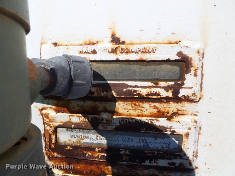 image for item EQ9047 1993 Smith 2000G fuel tank