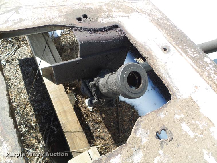 image for item EQ9047 1993 Smith 2000G fuel tank