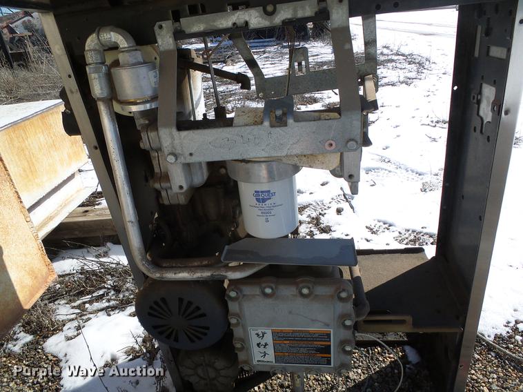 image for item EQ9047 1993 Smith 2000G fuel tank