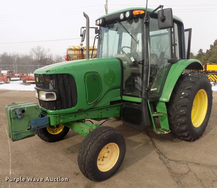 image for item FH9111 2002 John Deere 6220 tractor