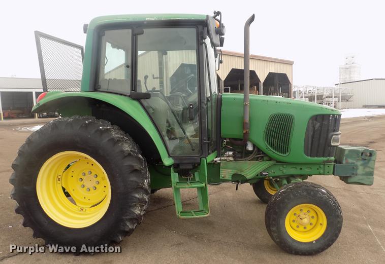 image for item FH9111 2002 John Deere 6220 tractor