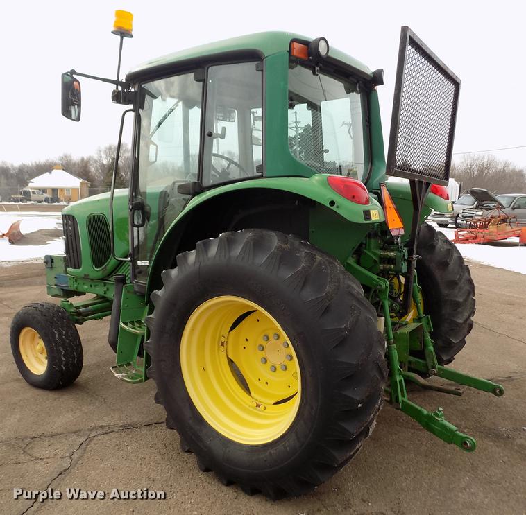image for item FH9111 2002 John Deere 6220 tractor