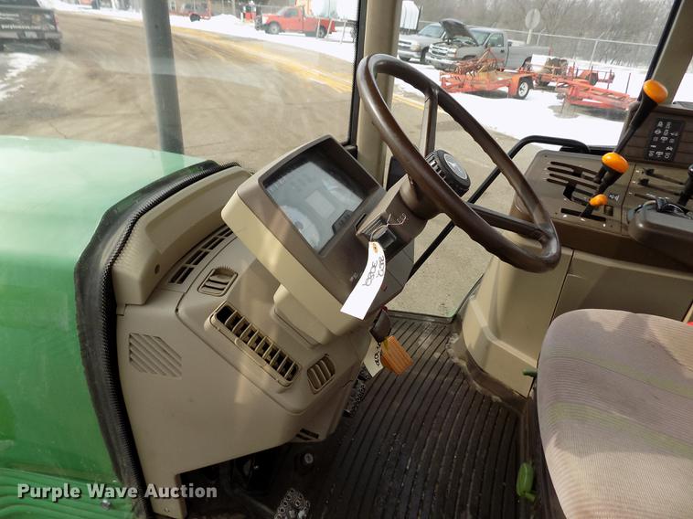 image for item FH9111 2002 John Deere 6220 tractor