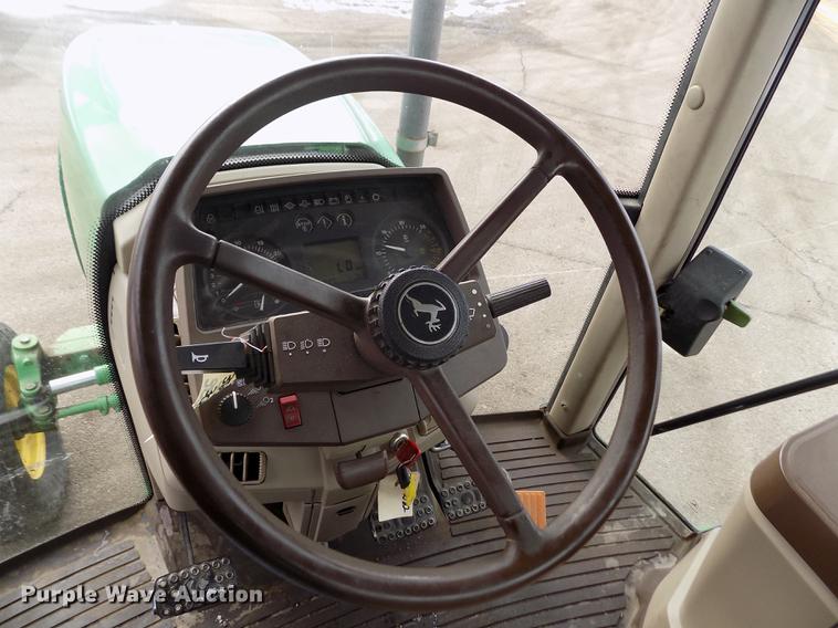 image for item FH9111 2002 John Deere 6220 tractor