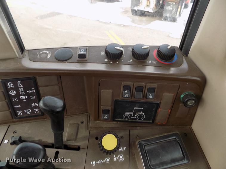 image for item FH9111 2002 John Deere 6220 tractor