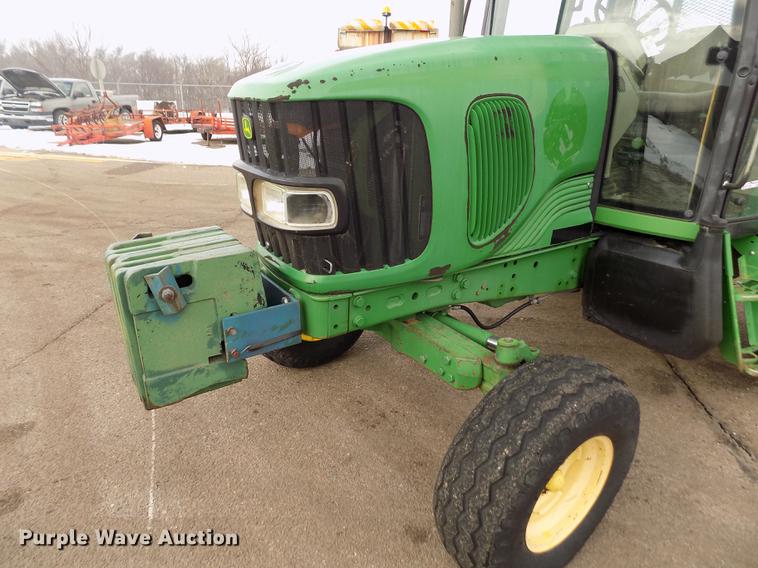 image for item FH9111 2002 John Deere 6220 tractor