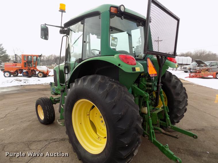 image for item FH9111 2002 John Deere 6220 tractor