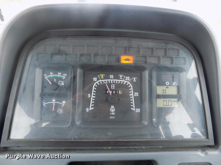 image for item FH9112 2001 New Holland TS100 tractor