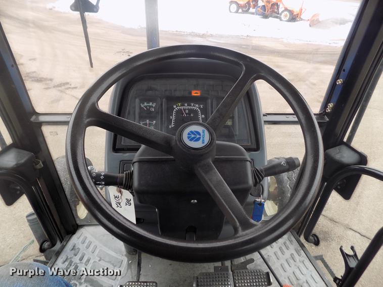 image for item FH9112 2001 New Holland TS100 tractor