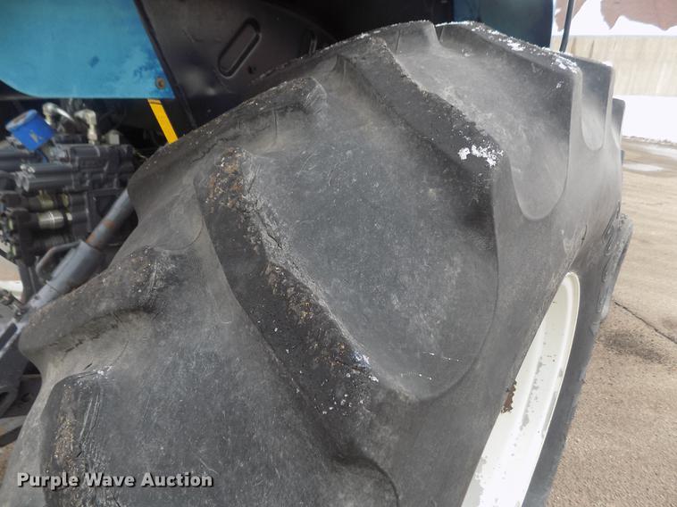 image for item FH9112 2001 New Holland TS100 tractor