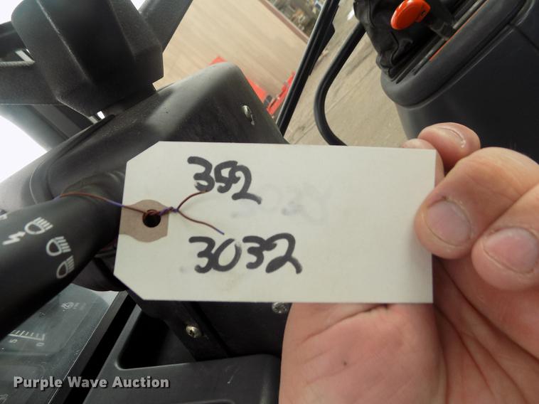 image for item FH9112 2001 New Holland TS100 tractor