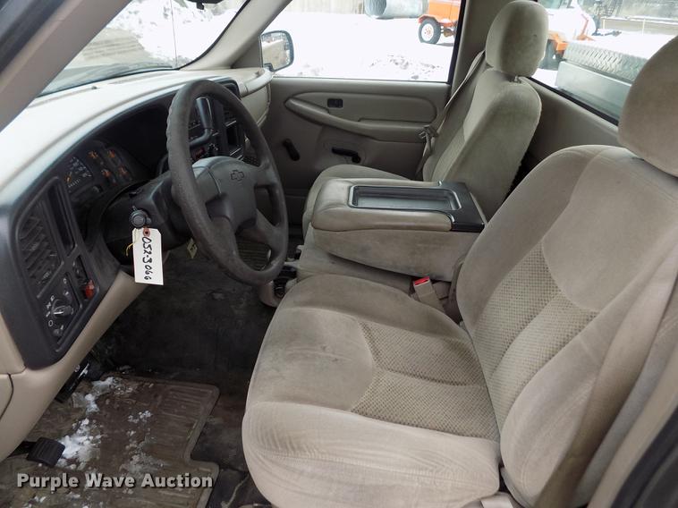 image for item FH9113 2006 Chevrolet Silverado 1500 pickup truck