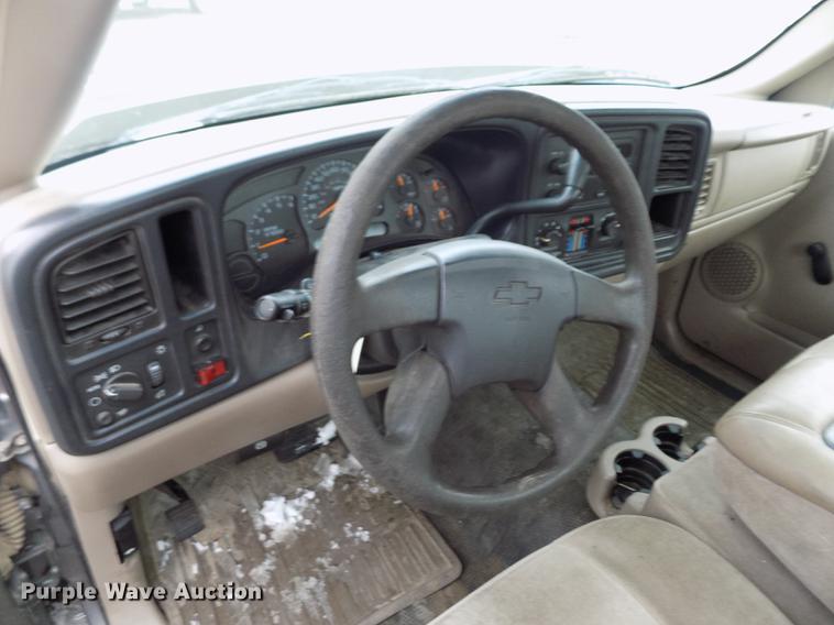 image for item FH9113 2006 Chevrolet Silverado 1500 pickup truck