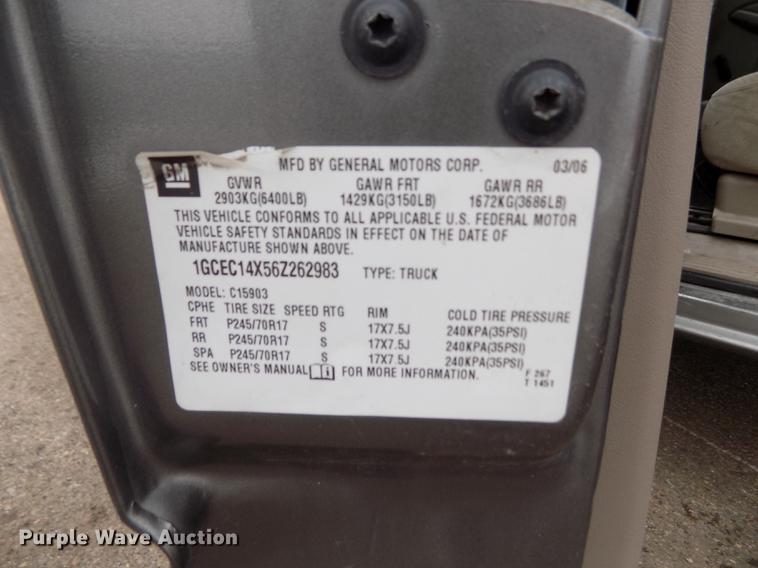 image for item FH9113 2006 Chevrolet Silverado 1500 pickup truck