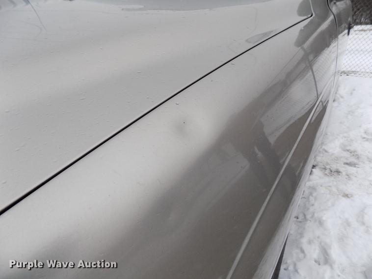 image for item FH9114 2002 Chevrolet Silverado 1500 pickup truck