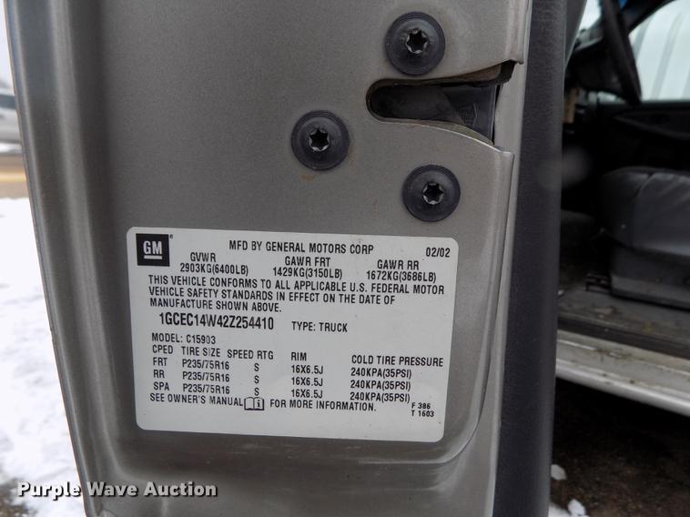 image for item FH9114 2002 Chevrolet Silverado 1500 pickup truck