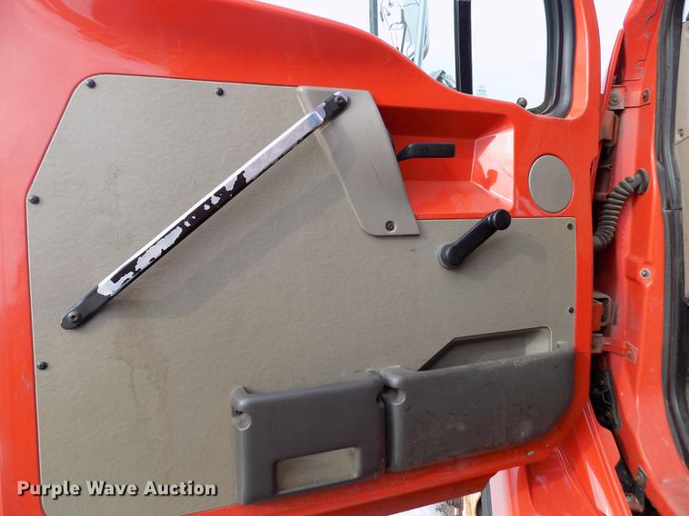 image for item FH9115 2001 Sterling LT7501 dump truck