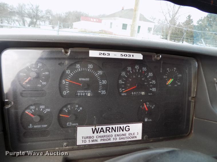 image for item FH9115 2001 Sterling LT7501 dump truck