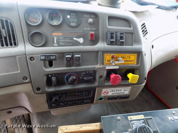 image for item FH9115 2001 Sterling LT7501 dump truck