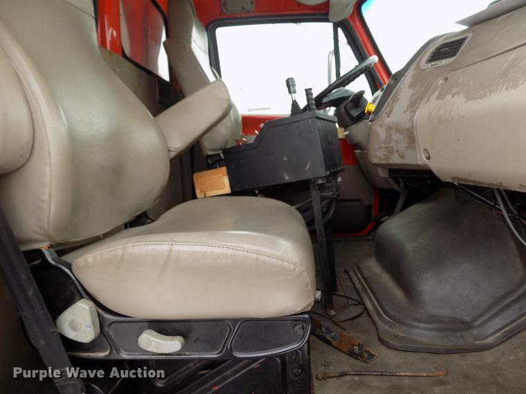 image for item FH9115 2001 Sterling LT7501 dump truck