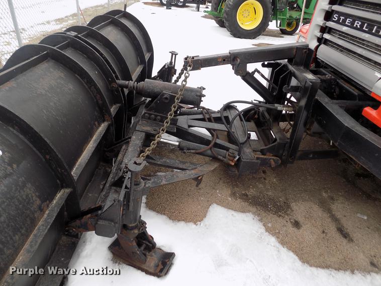 image for item FH9115 2001 Sterling LT7501 dump truck