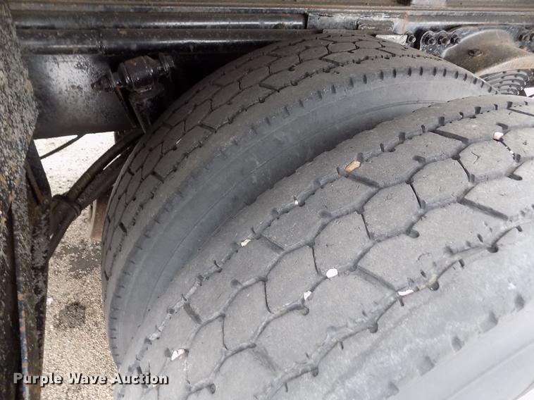 image for item FH9115 2001 Sterling LT7501 dump truck