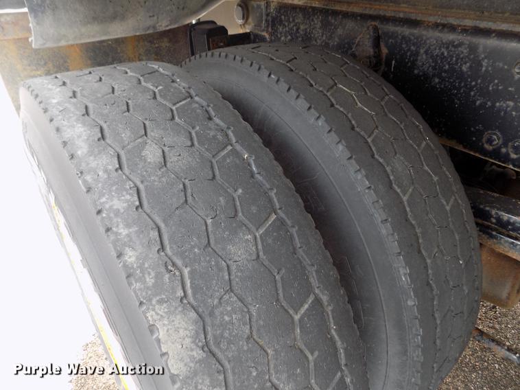 image for item FH9115 2001 Sterling LT7501 dump truck