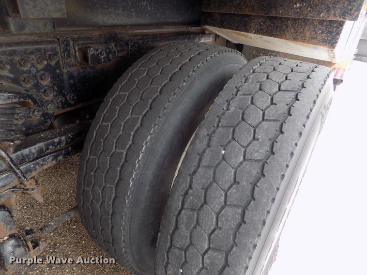 image for item FH9115 2001 Sterling LT7501 dump truck