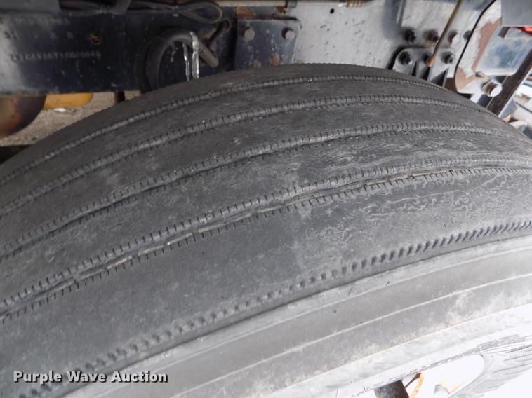 image for item FH9115 2001 Sterling LT7501 dump truck