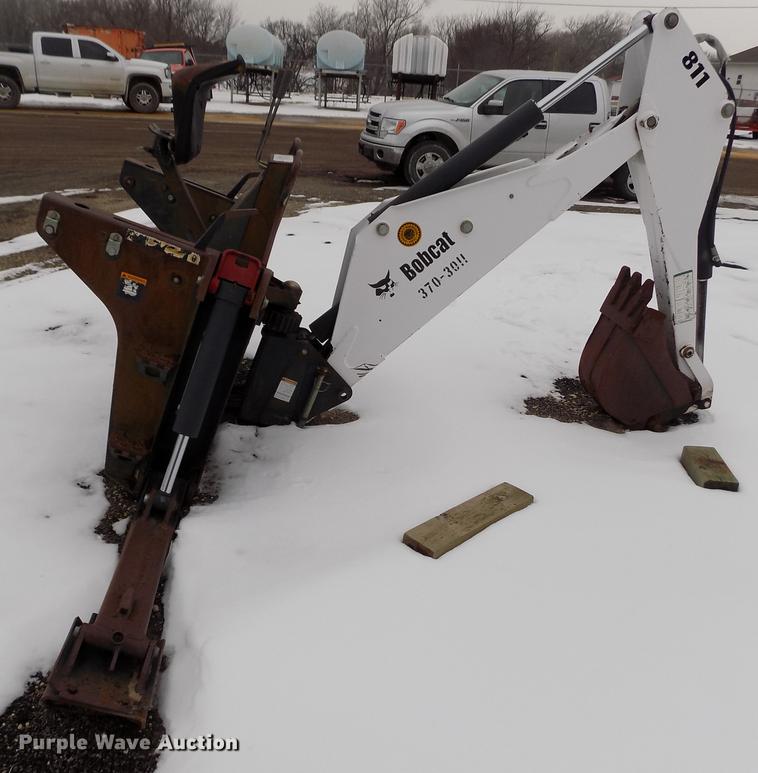 image for item FH9116 2001 Bobcat skid steer backhoe