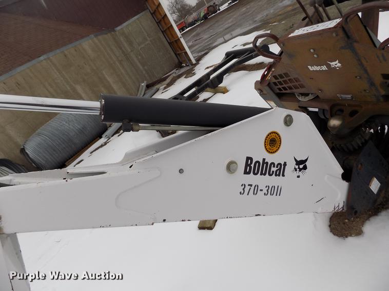 image for item FH9116 2001 Bobcat skid steer backhoe