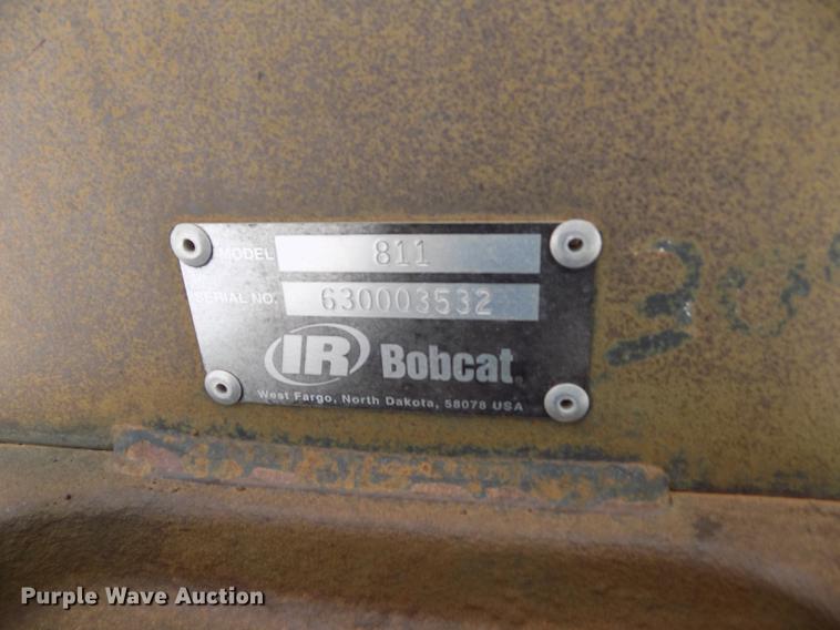 image for item FH9116 2001 Bobcat skid steer backhoe