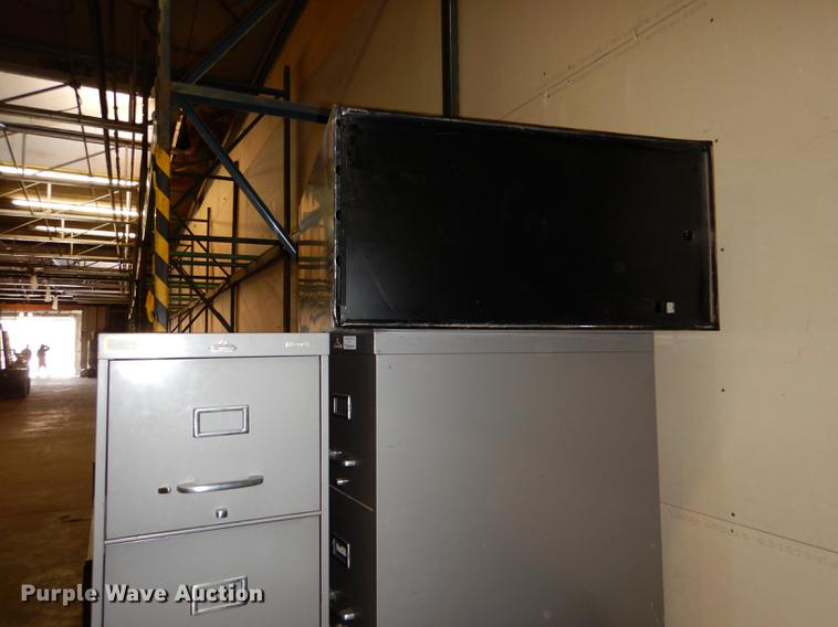image for item FM9875 (4) file cabinets