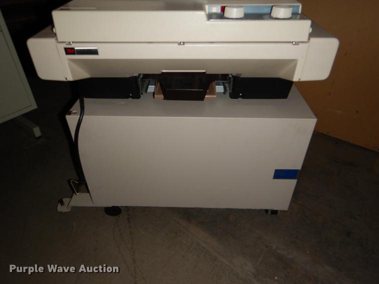 image for item FM9916 1992 3M 7540MFB microfilm reader