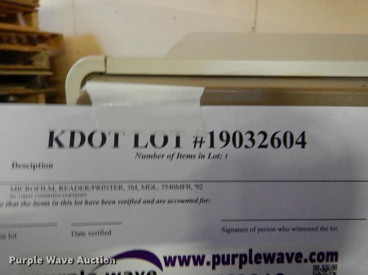 image for item FM9916 1992 3M 7540MFB microfilm reader